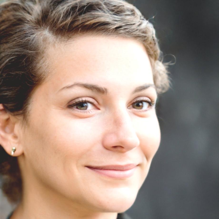 Portrait de Clémence Dubois, spécialiste en planification stratégique